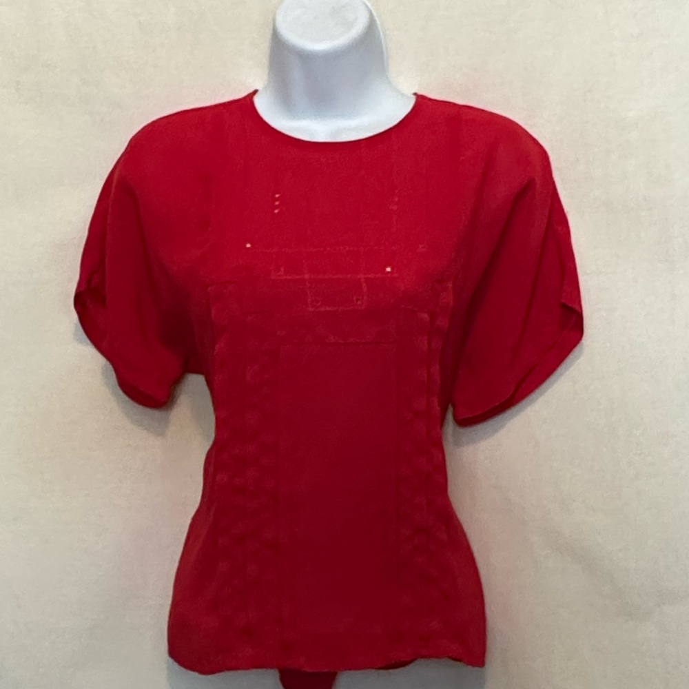 H-183‎ Marlis Vintage Red Pleated Front Short Sleeve Pullover Blouse Size 8
